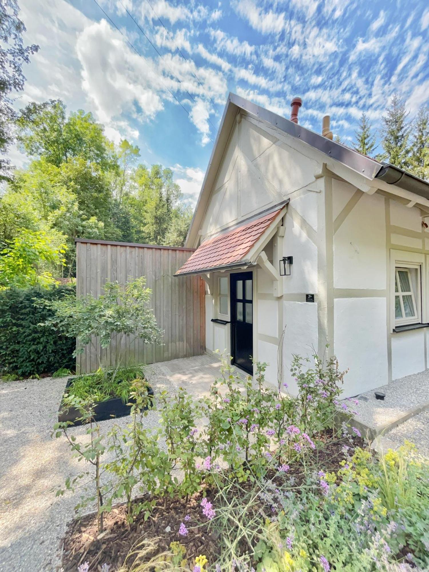 Tauberchalet I Boutique-Ferienhaus Mit Sauna, Whirlpool & Natur I 10Min Walk To Historic Old Town 罗滕堡 外观 照片